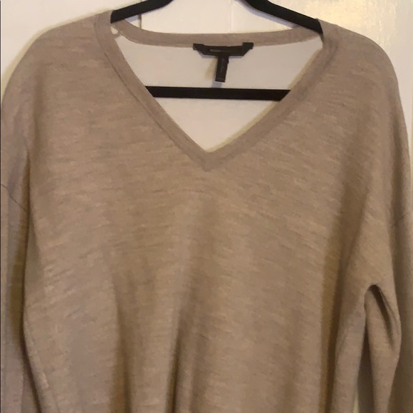 BCBG Pullover - Picture 4 of 4
